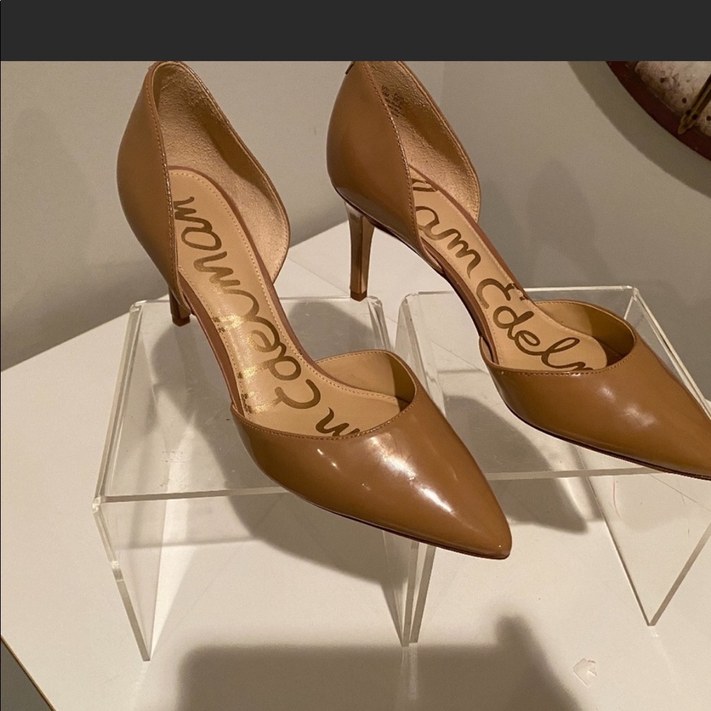 Sam Edelman d’orsay nude pump with a 3” heel. Excellent condition